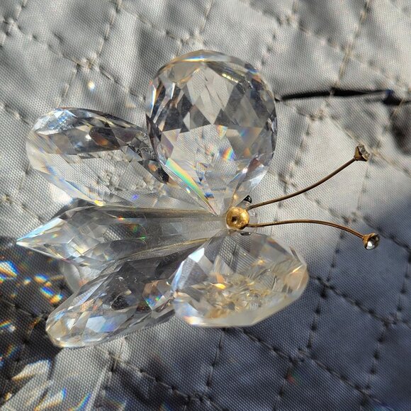 Swarovski Crystal Butterfly Figurine With Faceted Design & Gold Accents - Picture 2 of 5